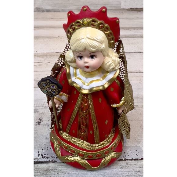 Hallmark 1999 Red Queen Ornament Madame Alexander Series 4 Alice in Wonderland - Picture 1 of 11